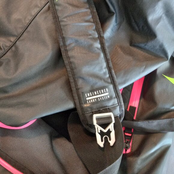 Black Pink Green Duffle Gym Bag - Picture 7 of 8